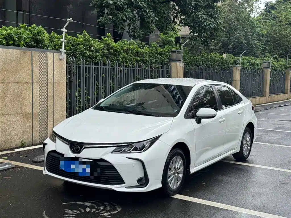 Купить Toyota Corolla