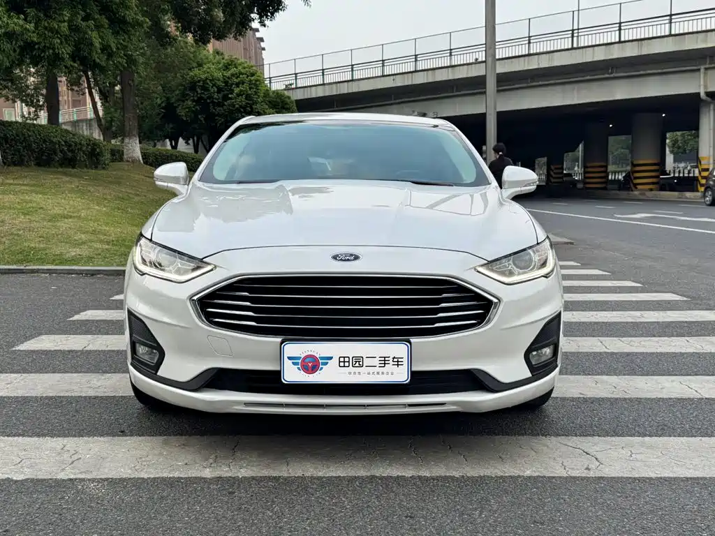 Ford Mondeo — миниатюра 2