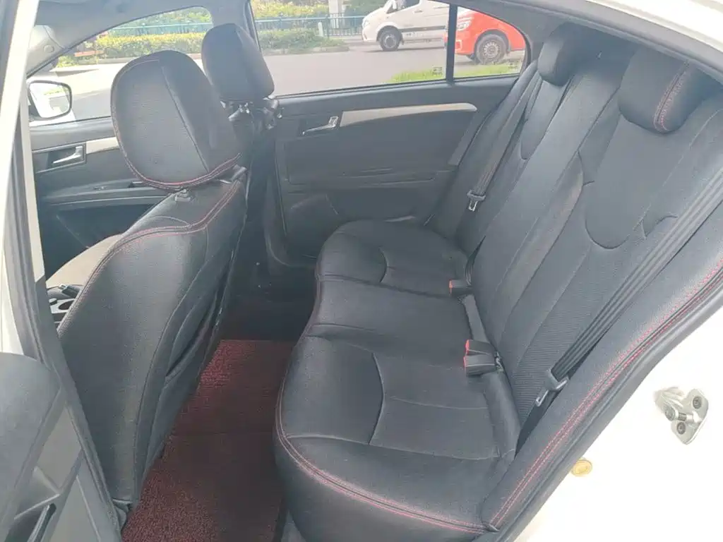 Roewe 350 — миниатюра 13