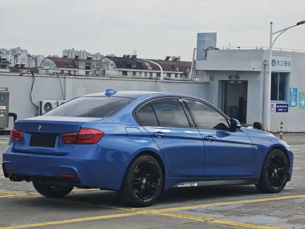 BMW 3 Series — миниатюра 4