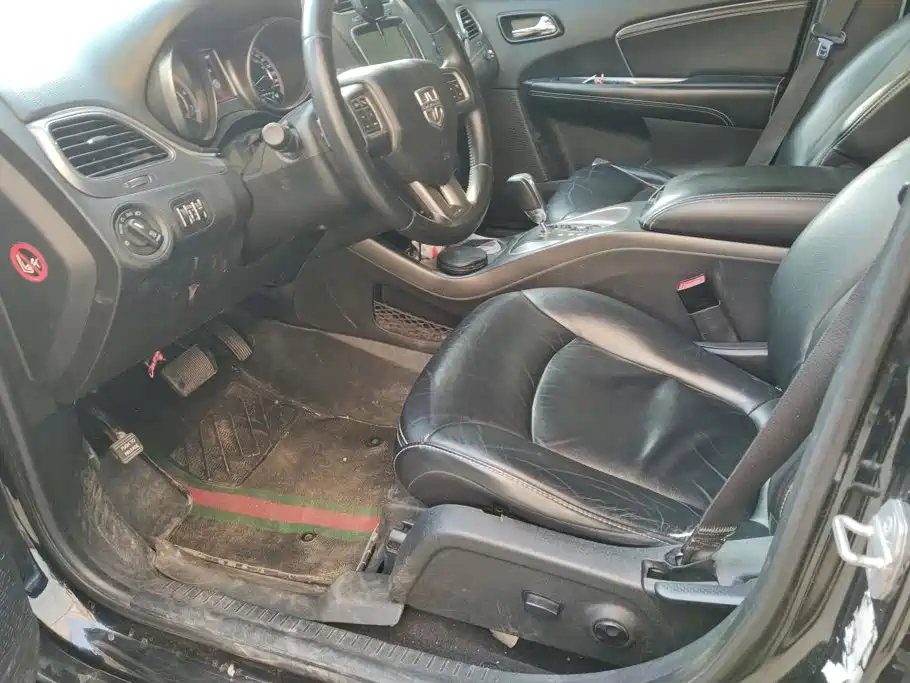 Dodge Journey — миниатюра 9