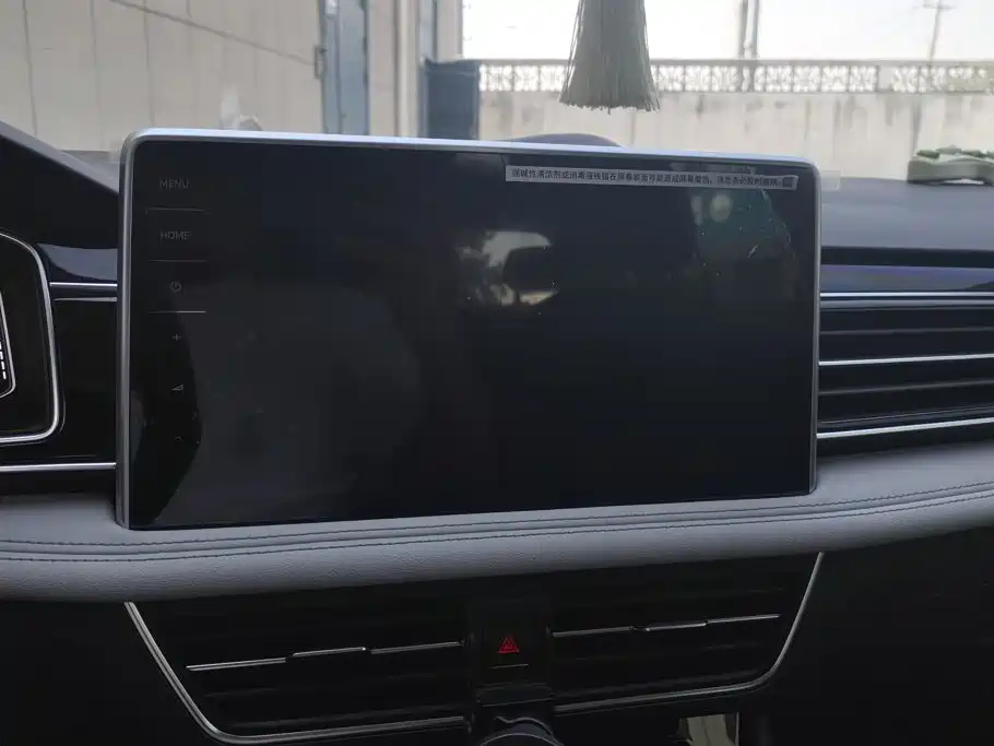 Volkswagen Tiguan L — миниатюра 13