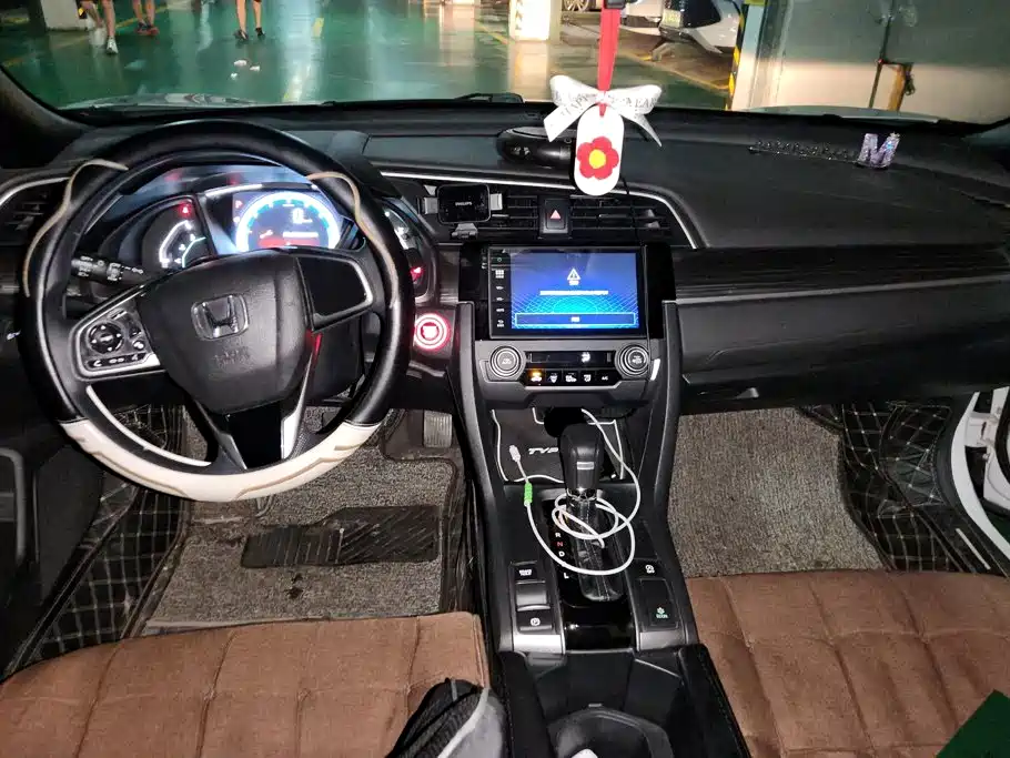Honda Civic — миниатюра 12
