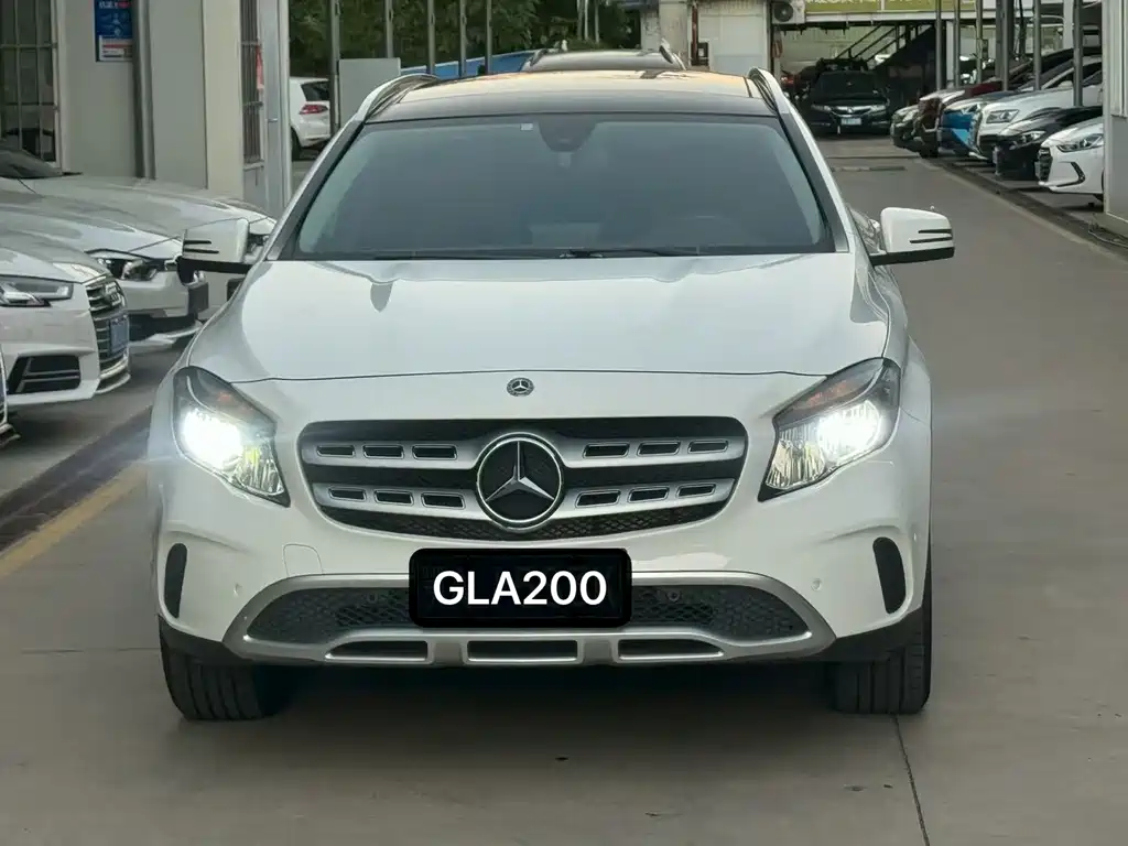 Mercedes-Benz GLA — миниатюра 2