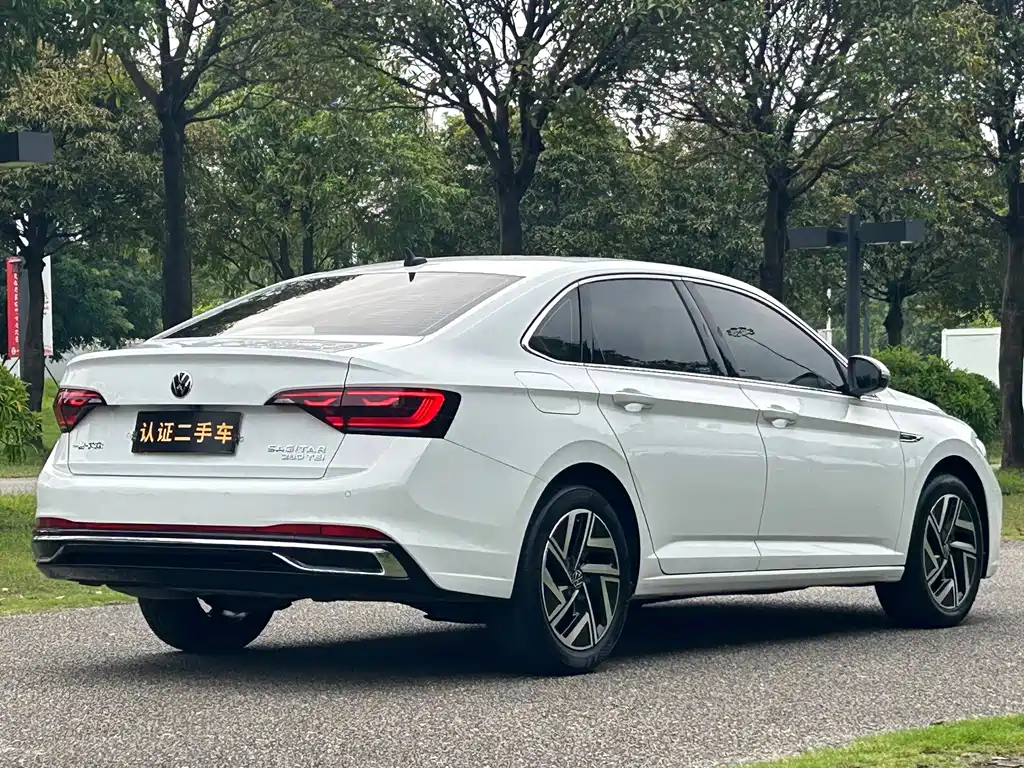 Volkswagen Sagitar — миниатюра 6