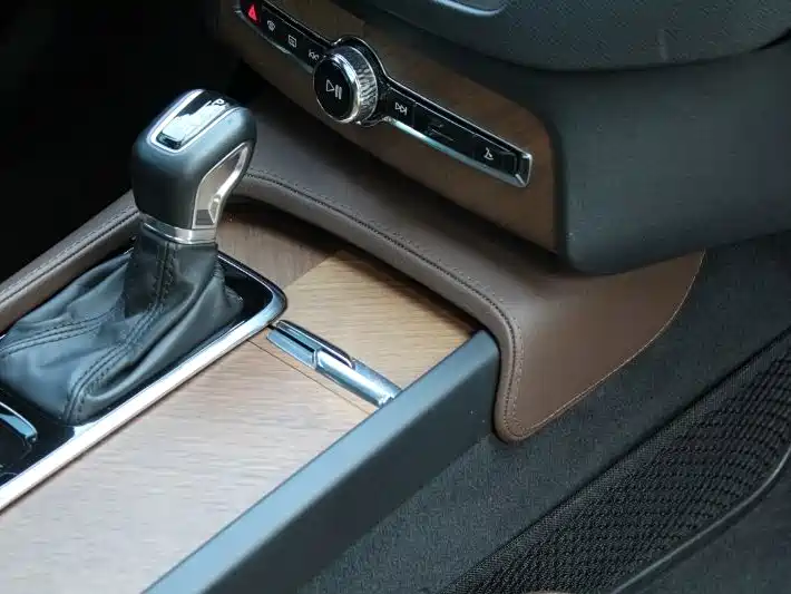 Volvo XC90 — миниатюра 18