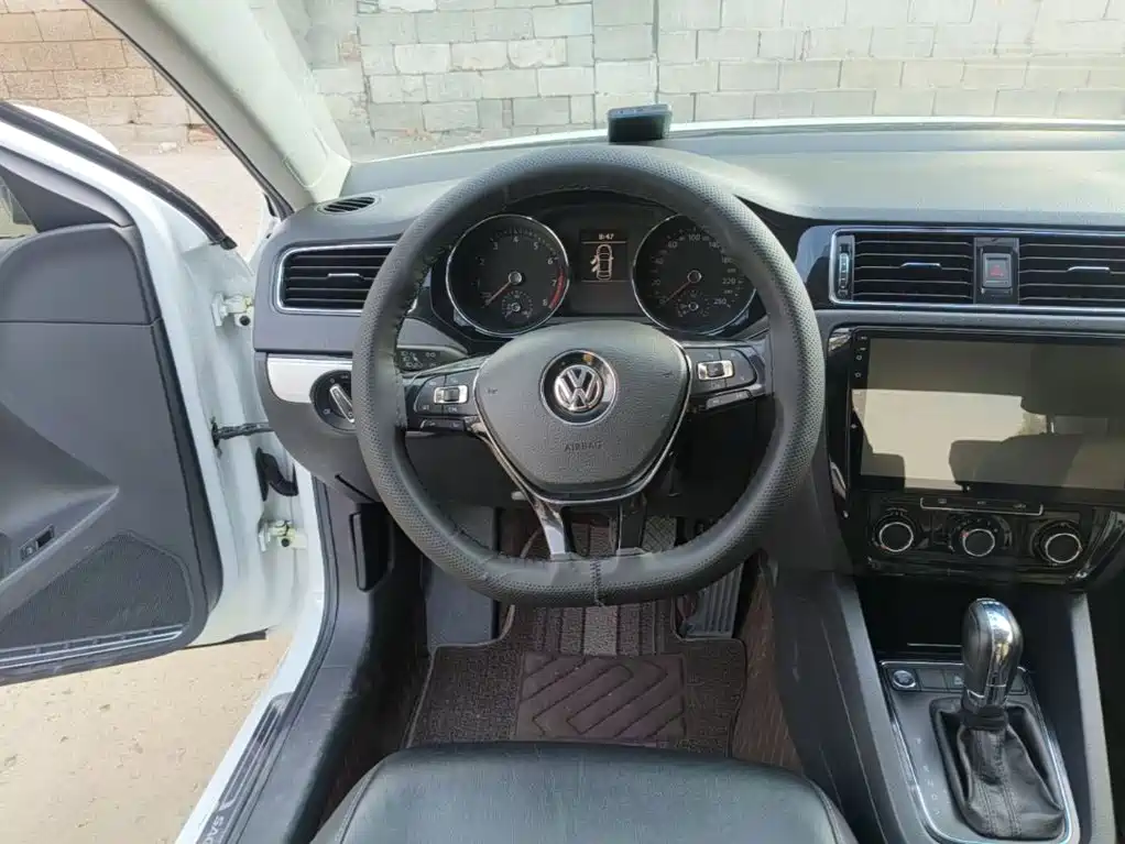 Volkswagen Sagitar — миниатюра 11