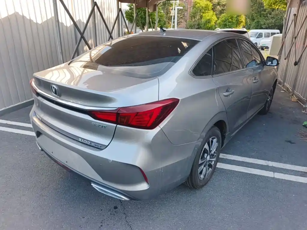 Changan Eado — миниатюра 7