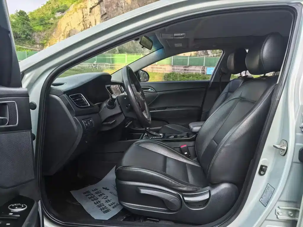 Hyundai Mistra — миниатюра 5