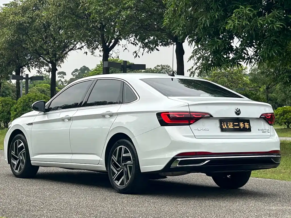 Volkswagen Sagitar — миниатюра 5