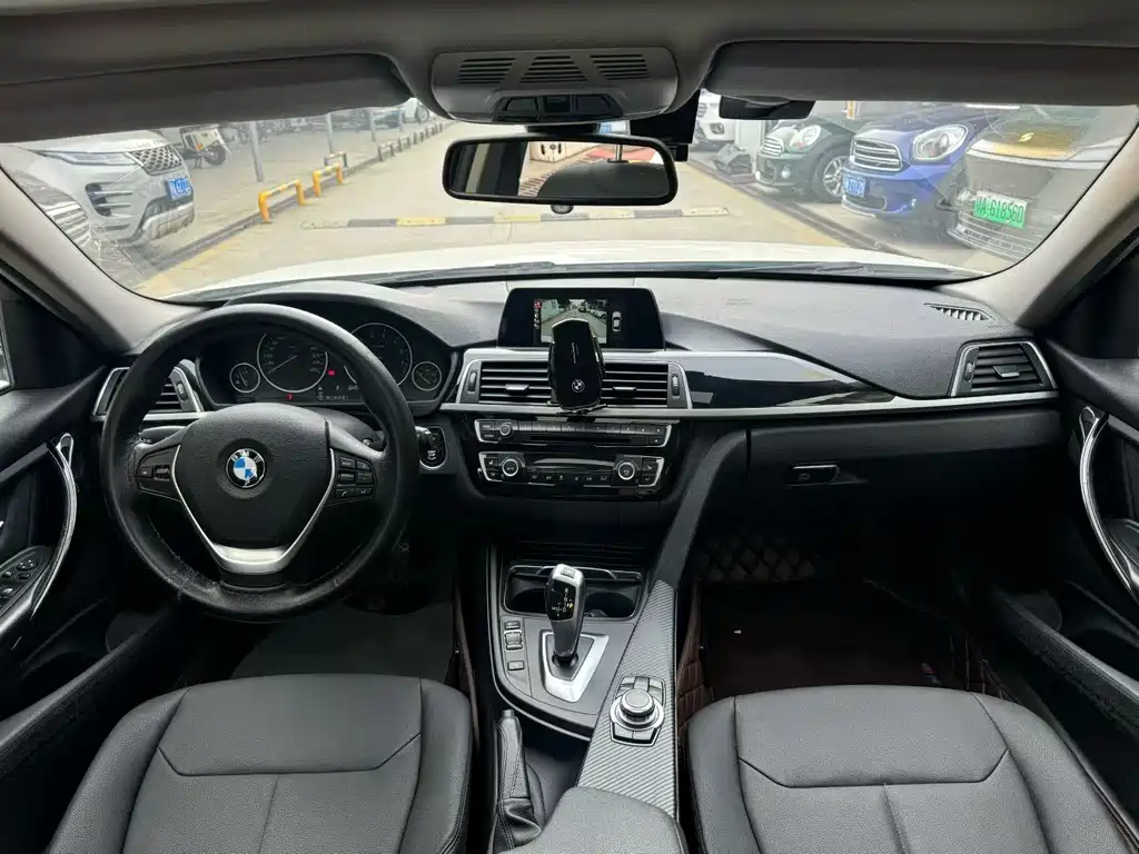 BMW 3 Series — миниатюра 5