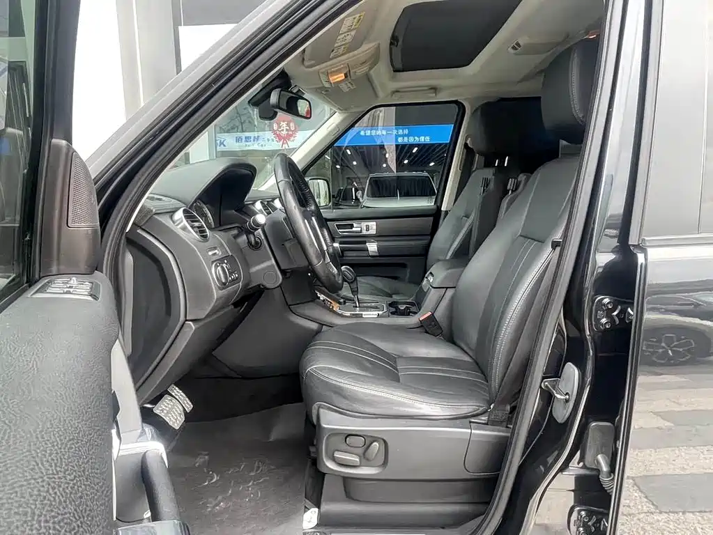 Land Rover Discovery — миниатюра 4