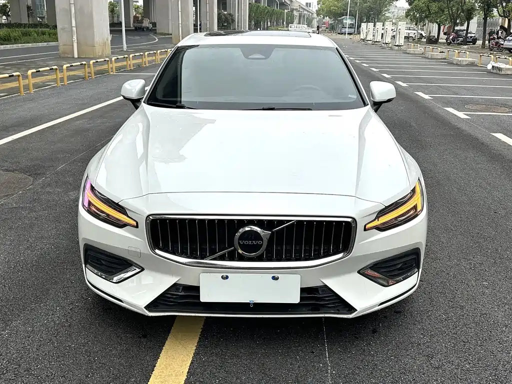 Volvo S60 — миниатюра 2