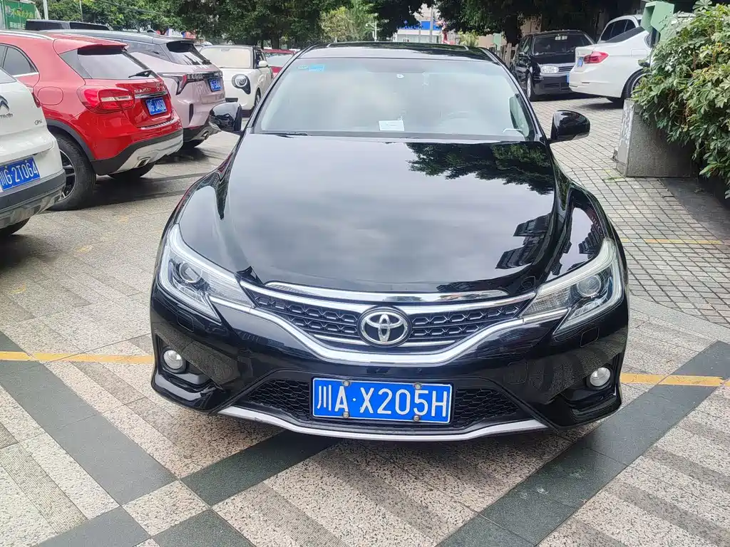 Toyota Reiz 2013 2.5V