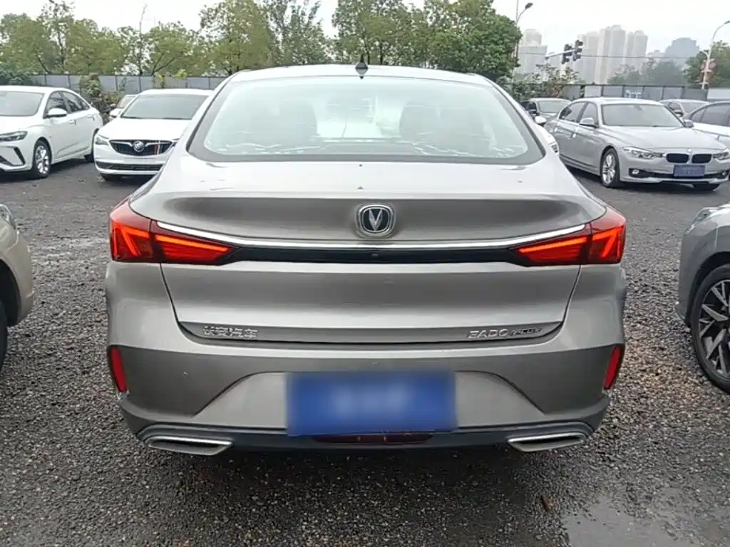 Changan Eado — миниатюра 6