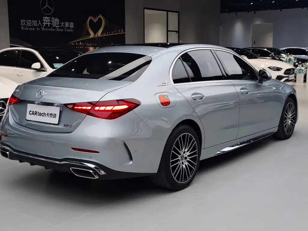 Mercedes-Benz C-Class — миниатюра 8