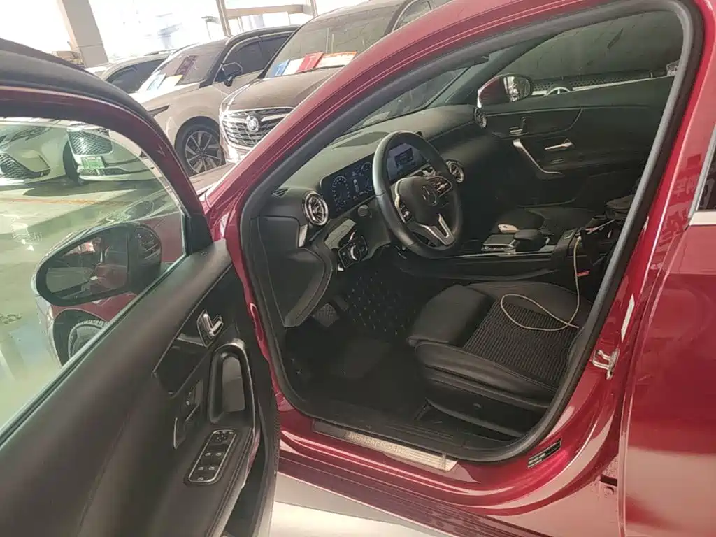 Mercedes-Benz A-Class (Import) — миниатюра 16