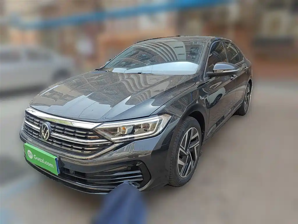 Купить Volkswagen Sagitar