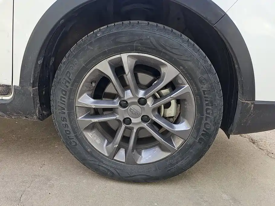 Geely Vision X3 — миниатюра 6