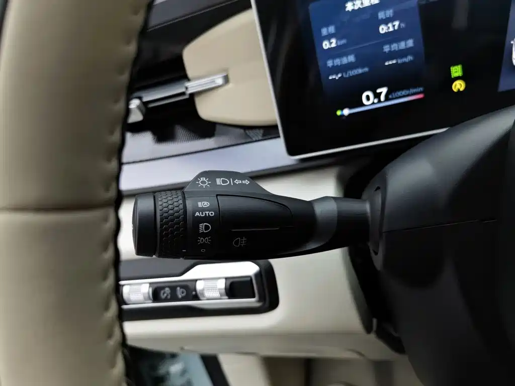 Geely Icon — миниатюра 21