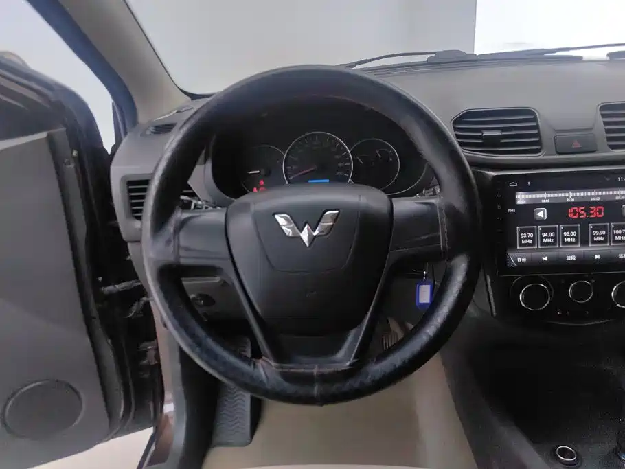 Wuling Hongguang — миниатюра 15