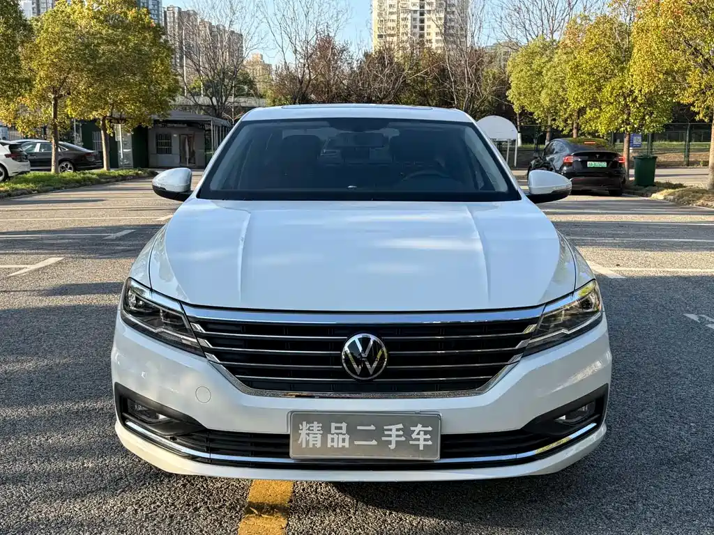 Volkswagen Lavida — миниатюра 2