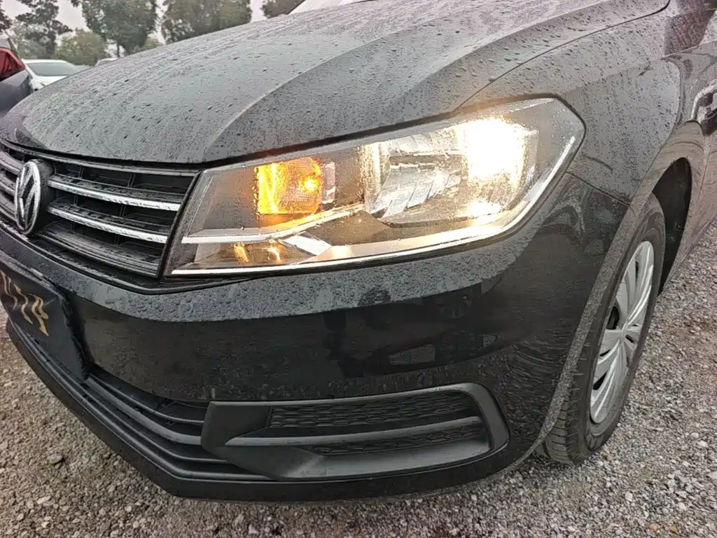 Volkswagen Santana — миниатюра 24