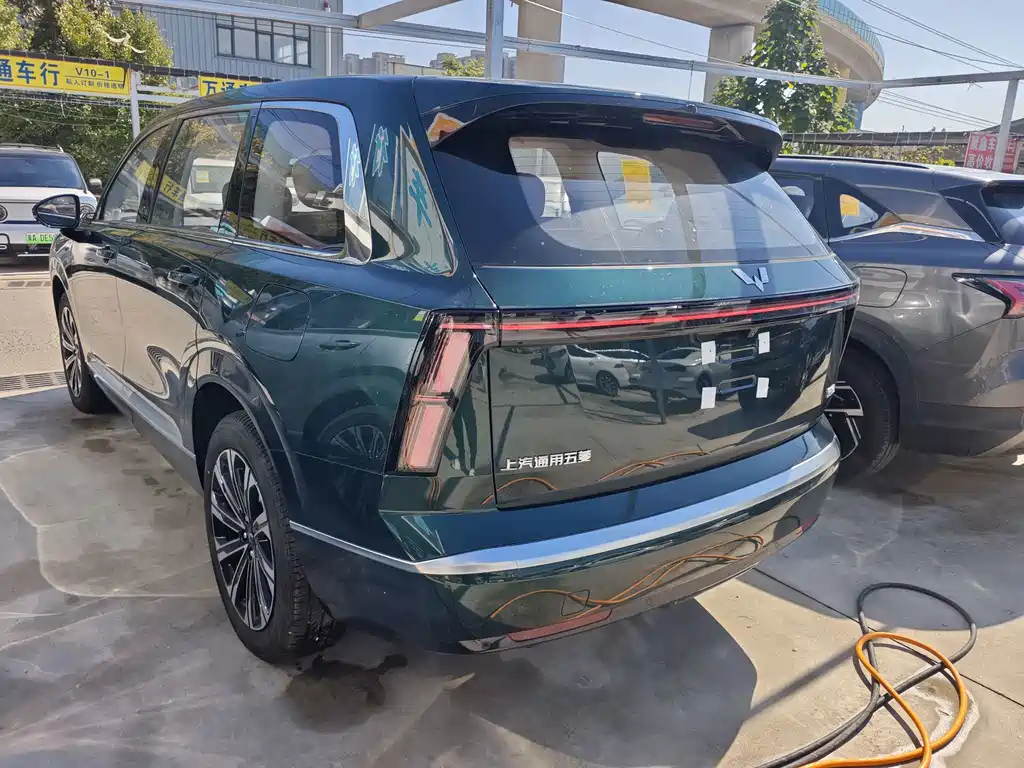 Wuling Xingguang L — миниатюра 10