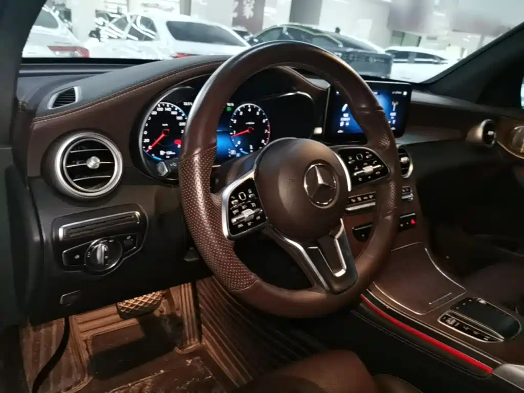 Mercedes-Benz GLC — миниатюра 10
