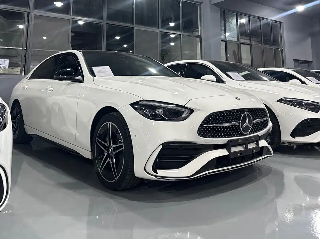Mercedes-Benz C-Class — миниатюра 2