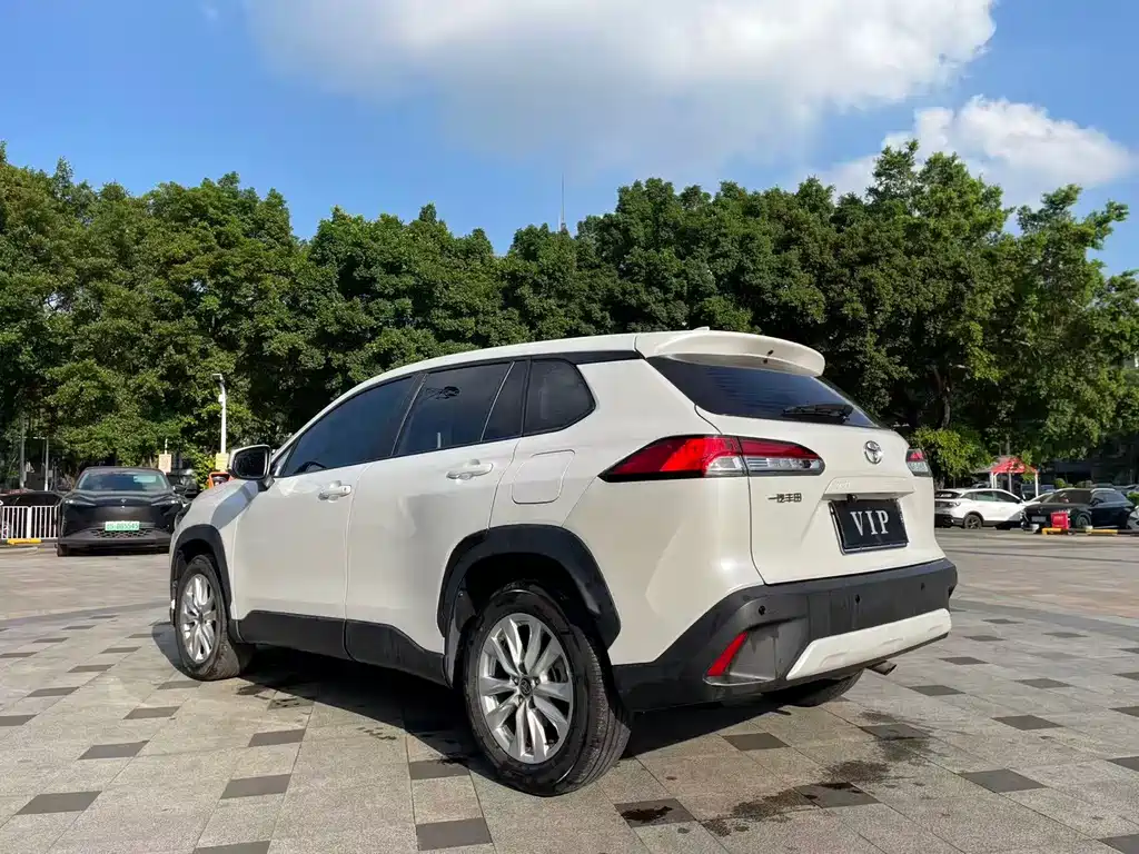 Toyota Corolla Cross — миниатюра 5