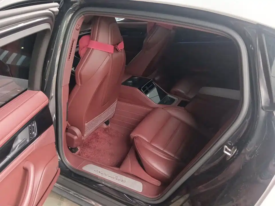 Porsche Panamera — миниатюра 7