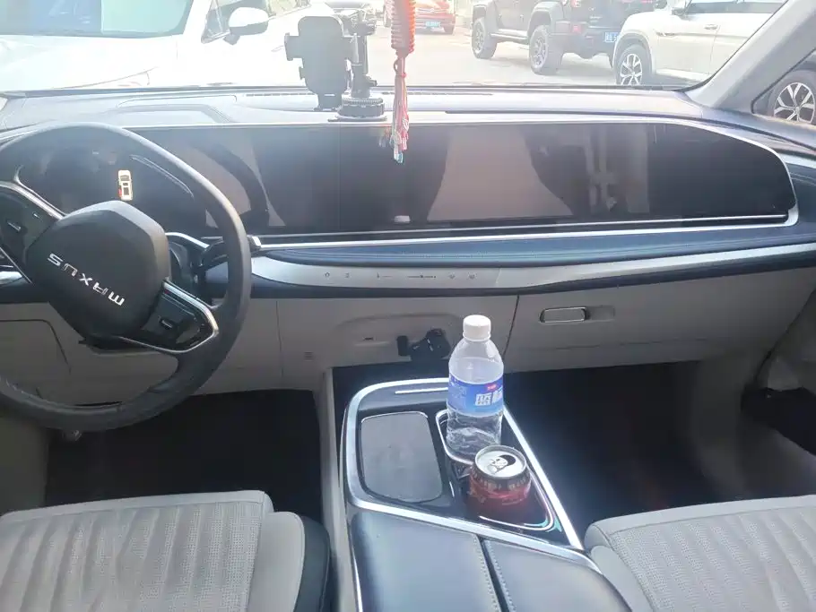 MAXUS G90 — миниатюра 13