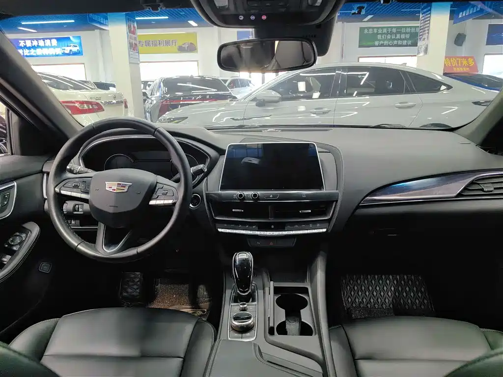Cadillac CT5 - фото 7