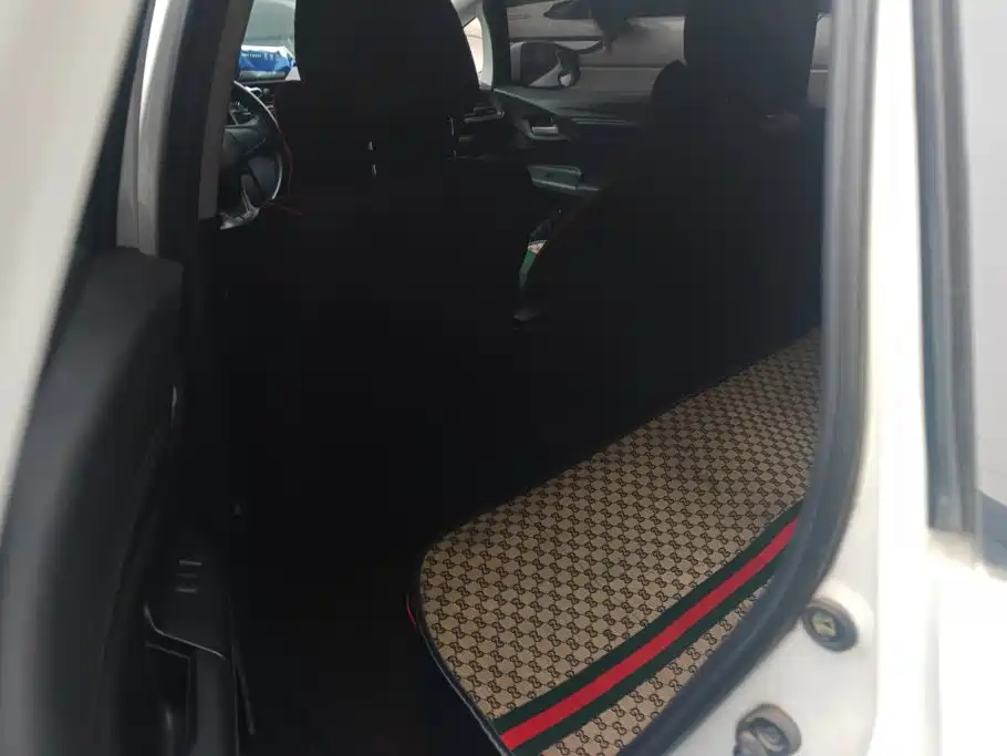 Honda Fit — миниатюра 11