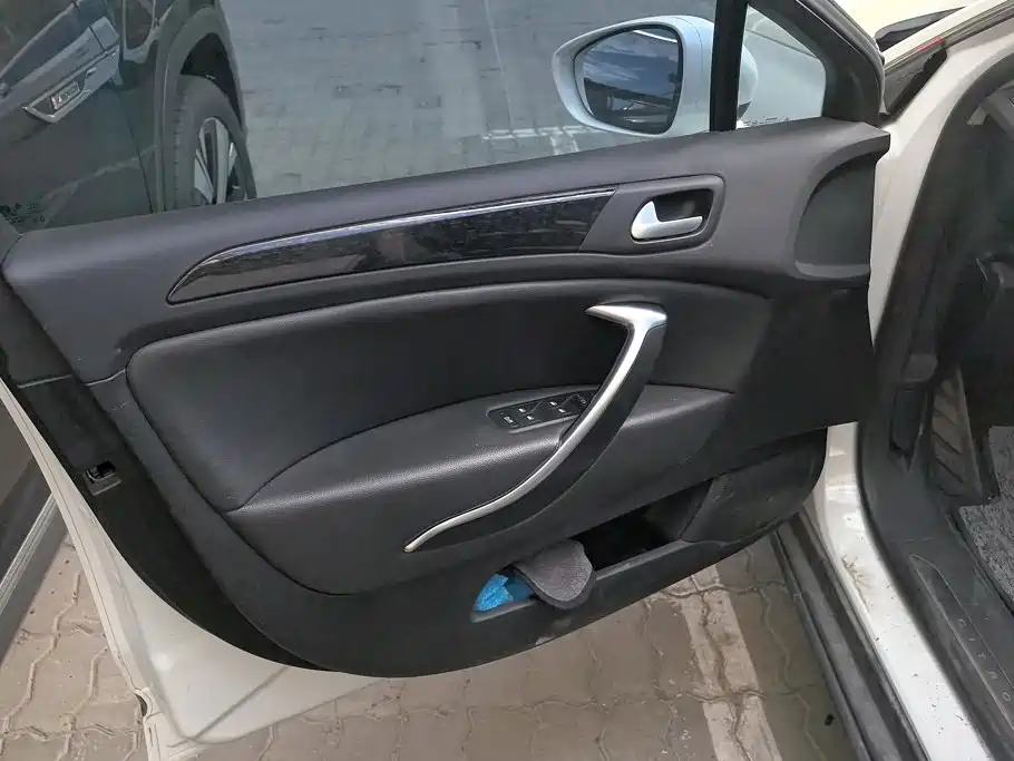 Citroen C5 — миниатюра 7