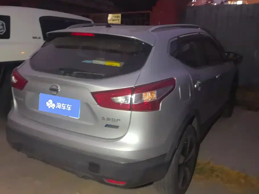 Nissan Qashqai — миниатюра 3