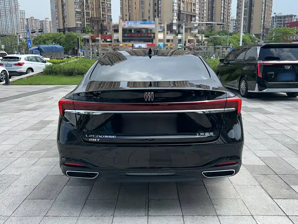 Buick LaCrosse 2025 28T Platinum