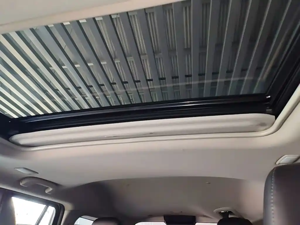 Nissan Terra — миниатюра 18