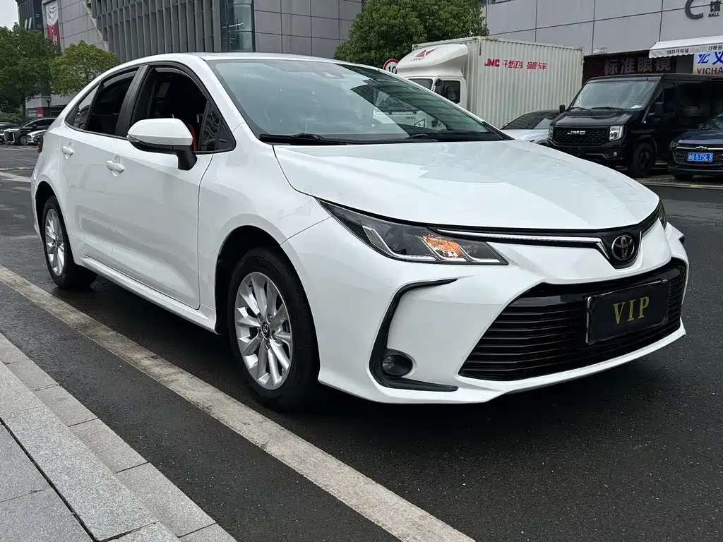 Toyota Corolla — миниатюра 3