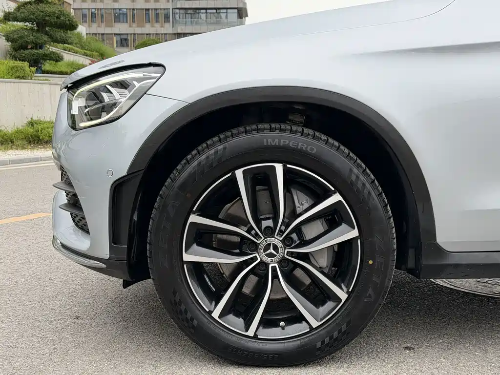 Mercedes-Benz GLC — миниатюра 10
