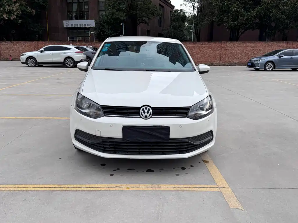 Volkswagen Polo — миниатюра 2