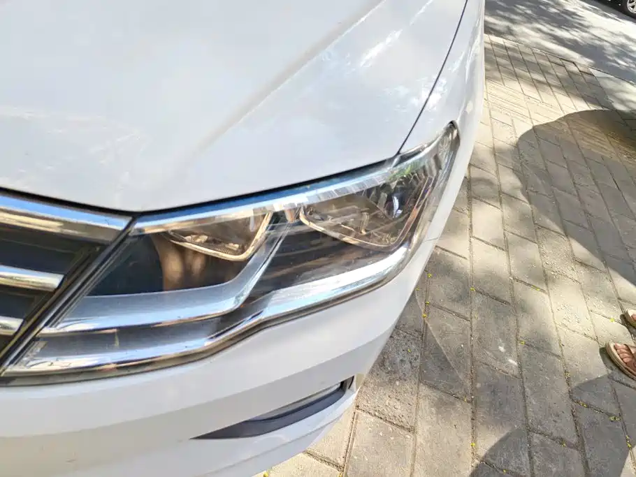 Volkswagen Jetta — миниатюра 5