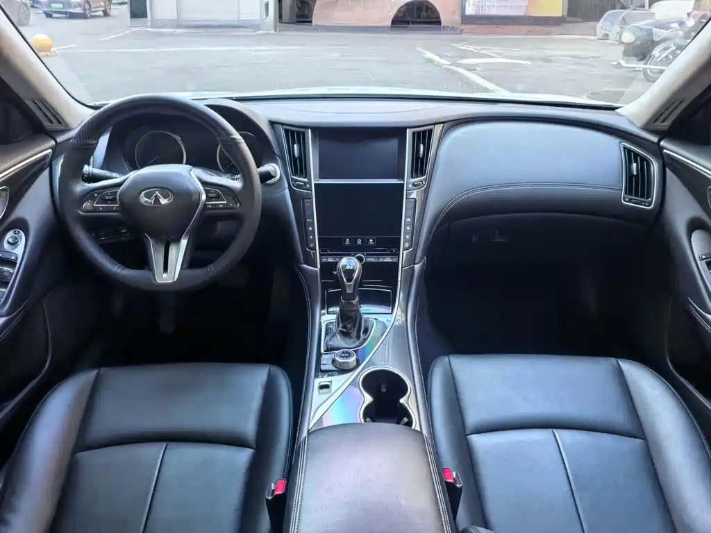 INFINITI Q50L