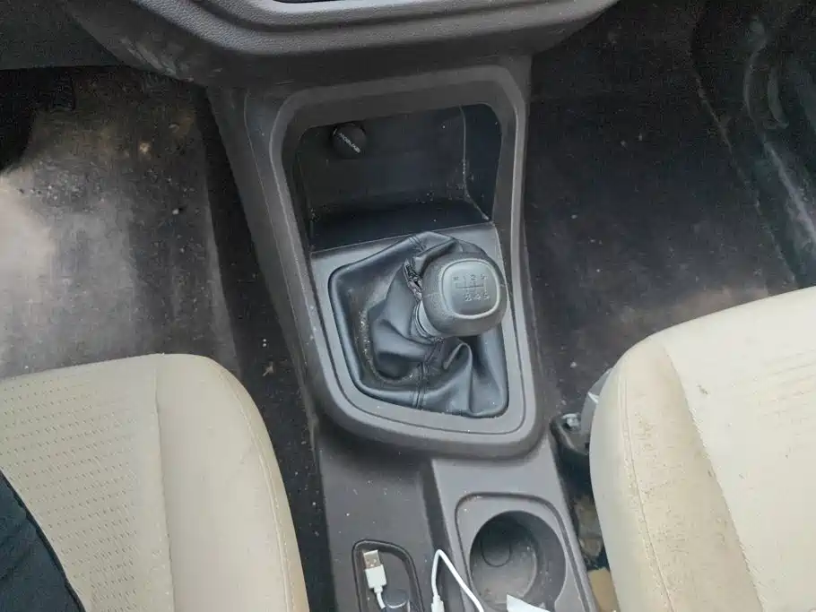 Wuling Hongguang V — миниатюра 16