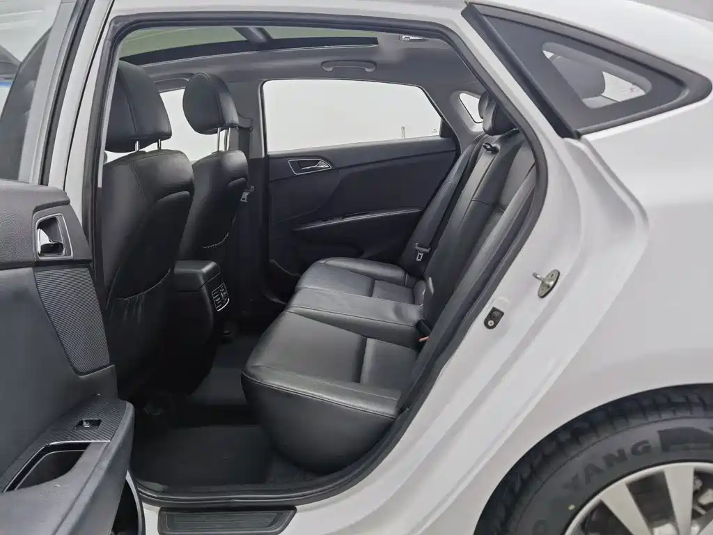 Hyundai Mistra — миниатюра 15
