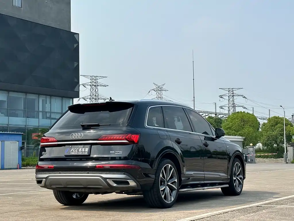 Audi Q7 2020 55 TFSI quattro S line Sport