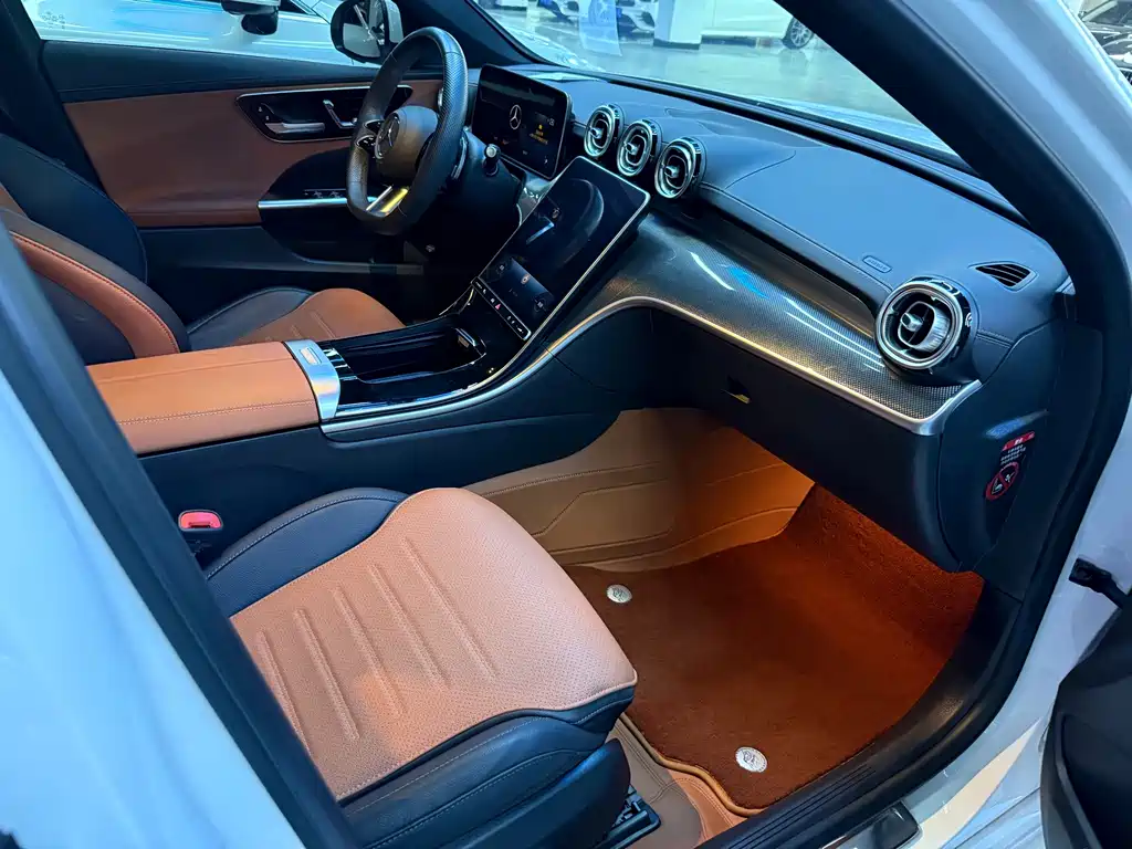Mercedes-Benz C-Class — миниатюра 11