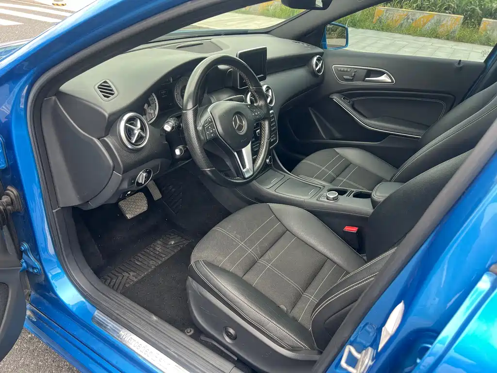 Mercedes-Benz A-Class (Import) — миниатюра 11
