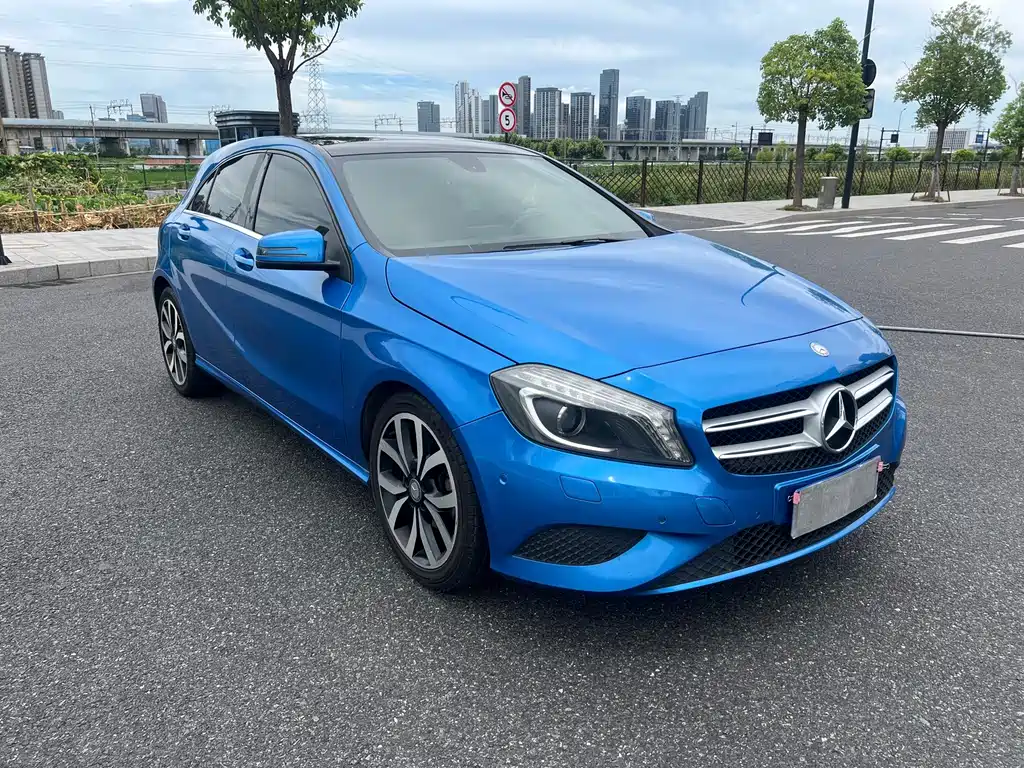 Mercedes-Benz A-Class (Import) — миниатюра 7